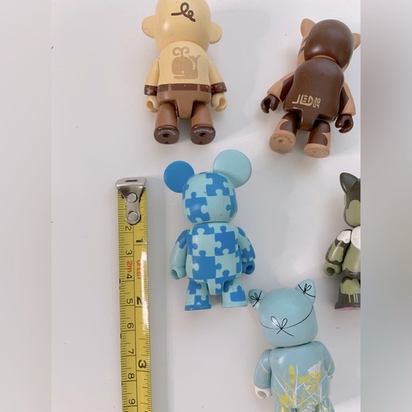 Toy2R - 7 Qee Series Mini Figurines - Picture 3 of 5